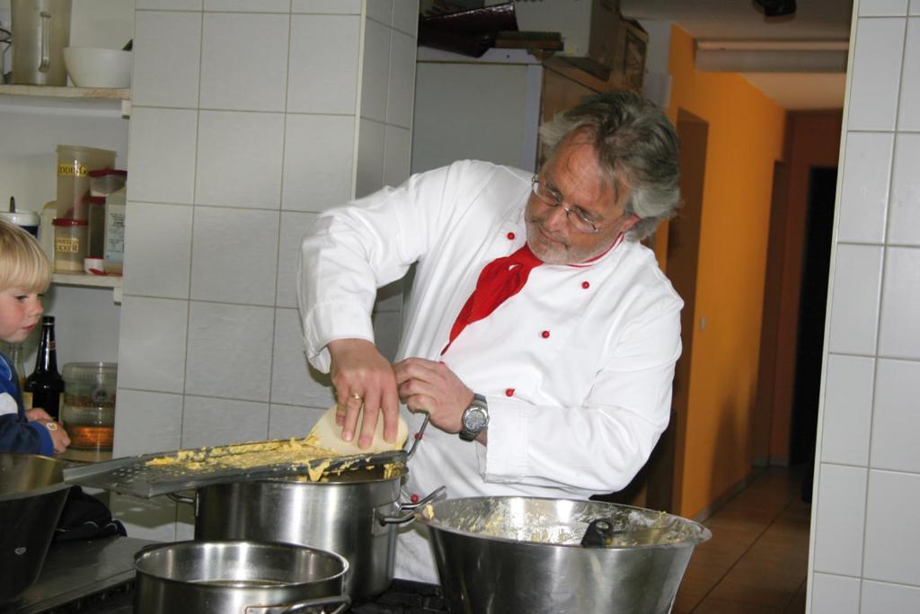 Hotel Gasthaus Schaefle Bürserberg Eksteriør billede